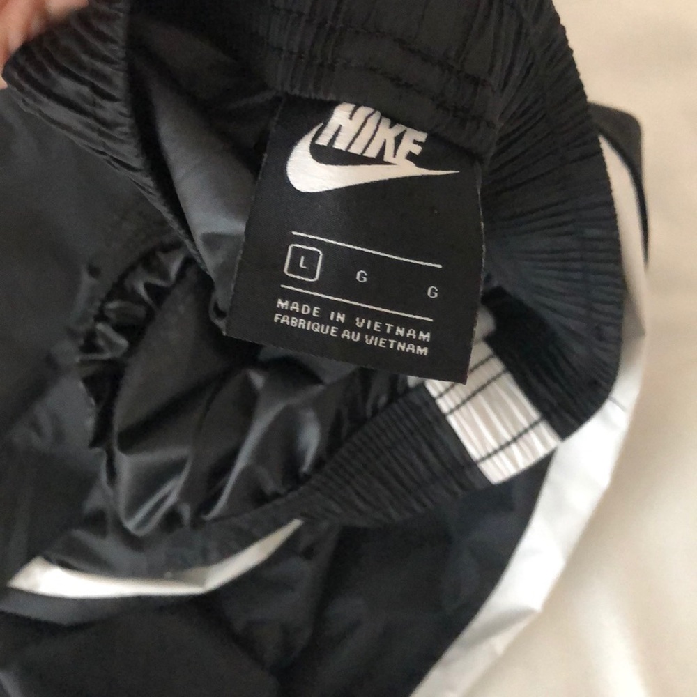 Nike large wind pants - Picture 4 of 4